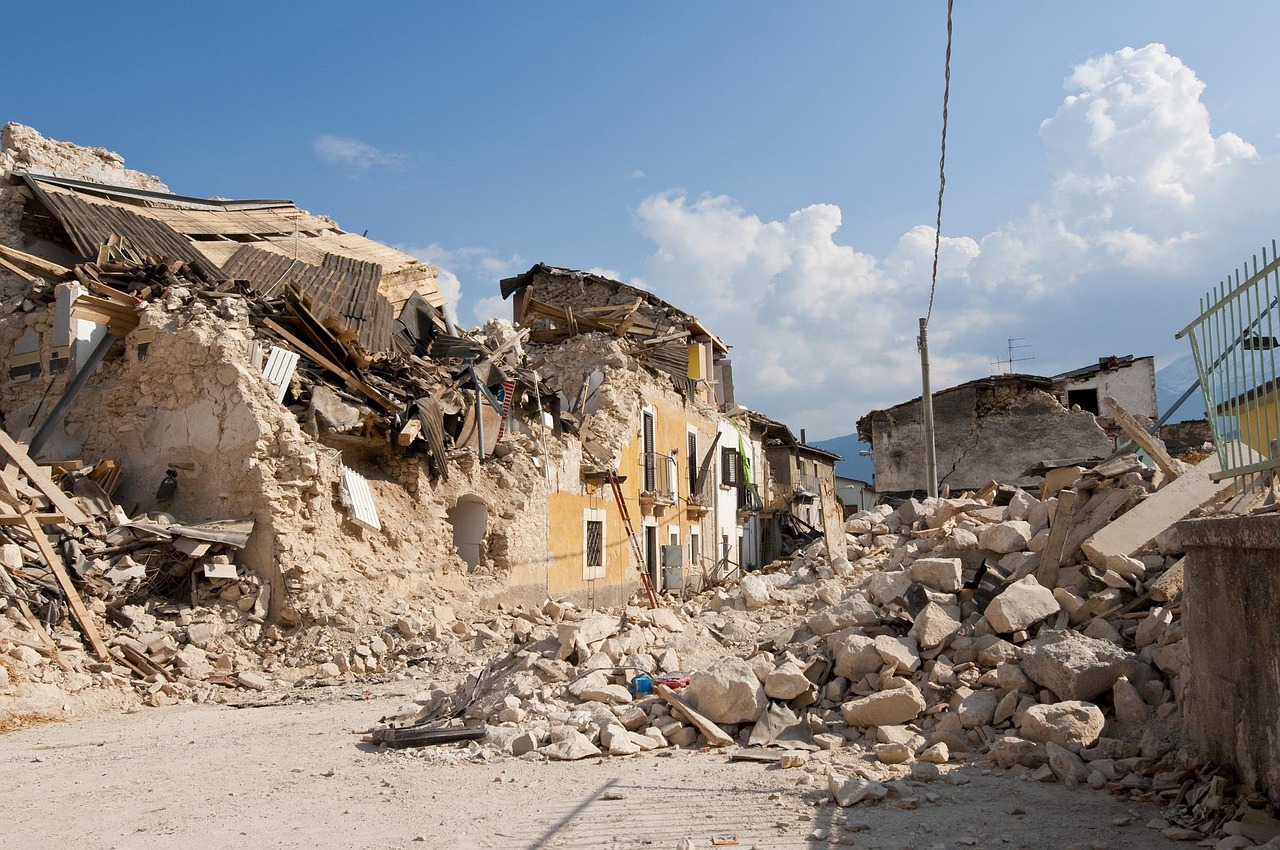 Alivios tributarios tras el terremoto earthquake, rubble, collapse, disaster, house, streets, onna, glimpse, alley, historical centre, earthquake, earthquake, earthquake, earthquake, earthquake